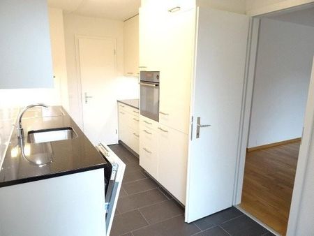 Moderne 3.5-ZW à 81 m² im 2. OG mit Cheminée - Foto 2