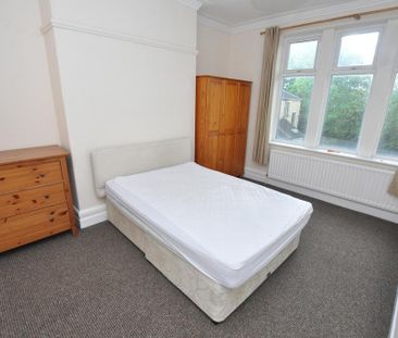 3 bedroom maisonette to rent - Photo 2
