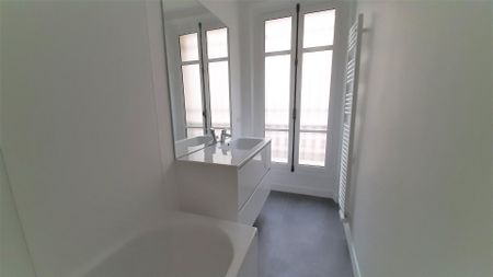 location Appartement T6 DE 198.8m² À PARIS - Photo 4
