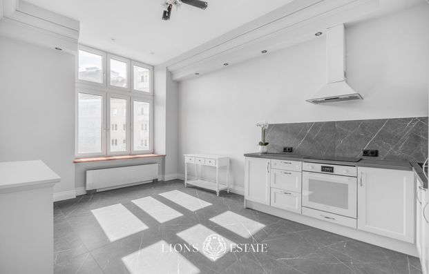 Warszawa, Śródmieście, Śródmieście Południowe, Mokotowska - Photo 1