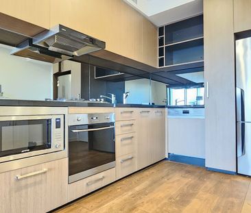 Furnished Designer Home+Study has Bright, North City View - Photo 3