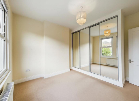 2 bedroom maisonette to rent - Photo 3