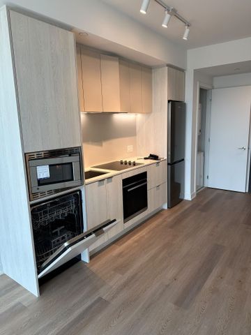 For Lease - 101 John Street, Hamilton, Ontario - Photo 3
