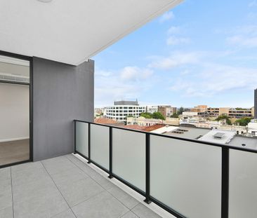 Stunning Two-Bedroom Apartment in the Heart of Ashfield - Photo 3
