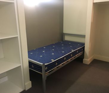 Studio Apartment in Heart of Adelaide - Photo 2