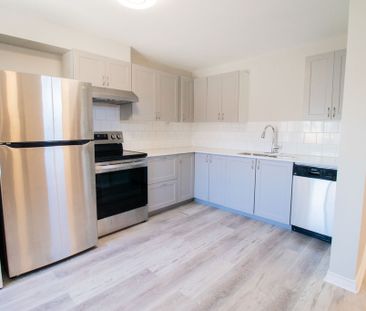SPACIOUS 2 BEDROOM APARTMENT IN ST.CATHARINES!! - Photo 5