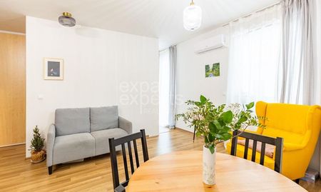 Pekný 2i byt 44m2, klíma, s balkónom a parkovaním, skvelá lokalita - Photo 4