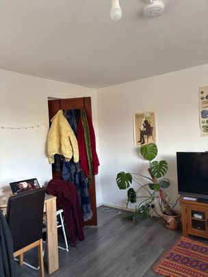 Room in a Shared Flat, Boyton Road, N8 - Photo 1