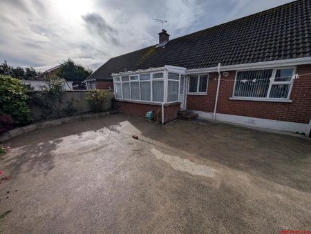 Rochester Drive, L'Derry, BT47 5TZ - Photo 2
