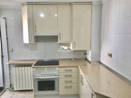 Piso de alquiler en Calle Juan Van-halen, 4, Casco Antiguo - Photo 3