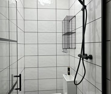 Studio Flat, Banff Road, M14 - Photo 4