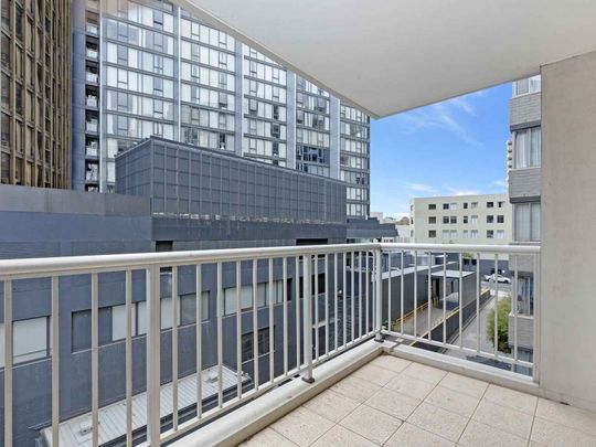 Contemporary One Bedroom Apartment in the 'Madison' Complex - Photo 1