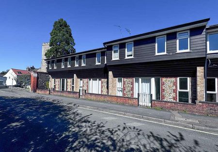 Sunnyside, Park Lane, Newmarket, Suffolk, CB8 - Photo 4