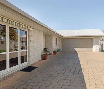 REWA PLACE, MASTERTON 3 BEDROOMS $600 p/wk - Photo 1