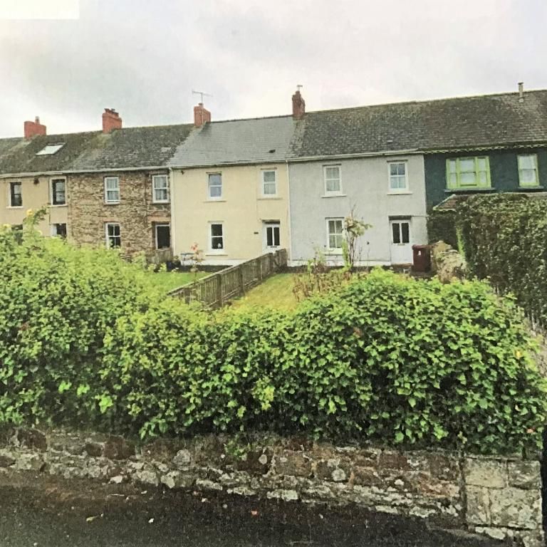 2 bedroom terraced house to rent - Photo 1