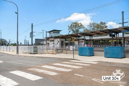 Luxury Living in the Heart of Nundah Village - Photo 4