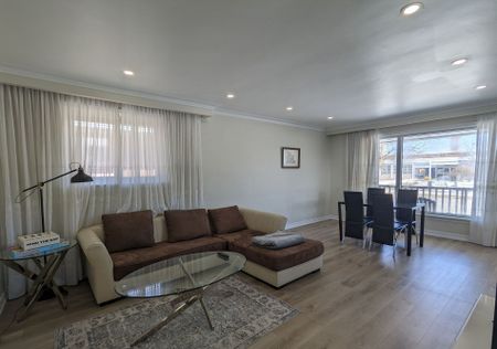 For Lease - 240 Wellesworth Drive Unit# Upper, Toronto, Ontario - Photo 4