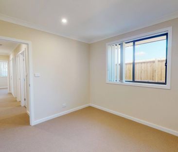 16b Middleton Drive, East Maitland NSW 2323 - Photo 6