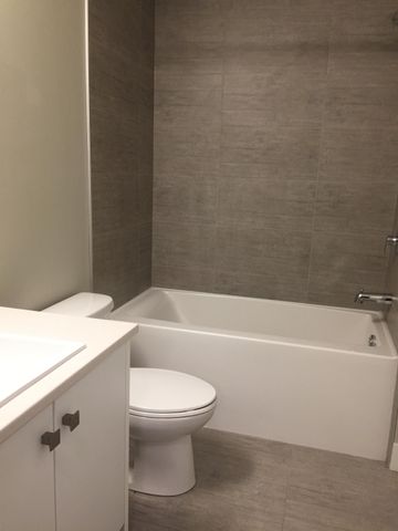 PARALLEL ONE APTS - 111 - P1-111 - Photo 5