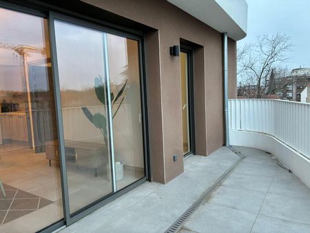 Location Appartement 2 pièces 41m² VALENCE 26000 - Photo 2