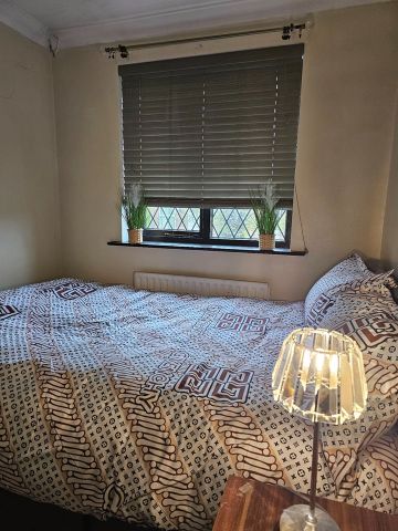 Room in a Shared House, Barrymore Court Holly Gardens Thorne, NG3 - Photo 3