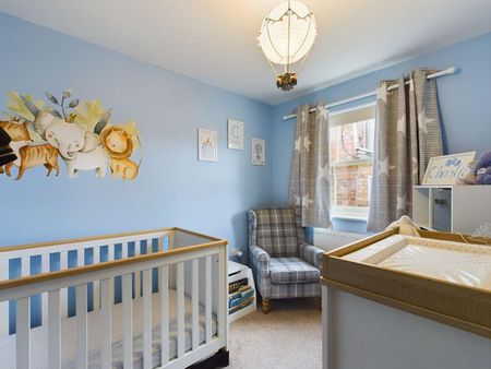 3 bedroom end of terrace house to rent - Photo 5