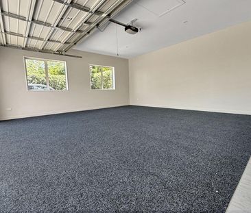 Spacious & Sunny Character Home - Photo 6