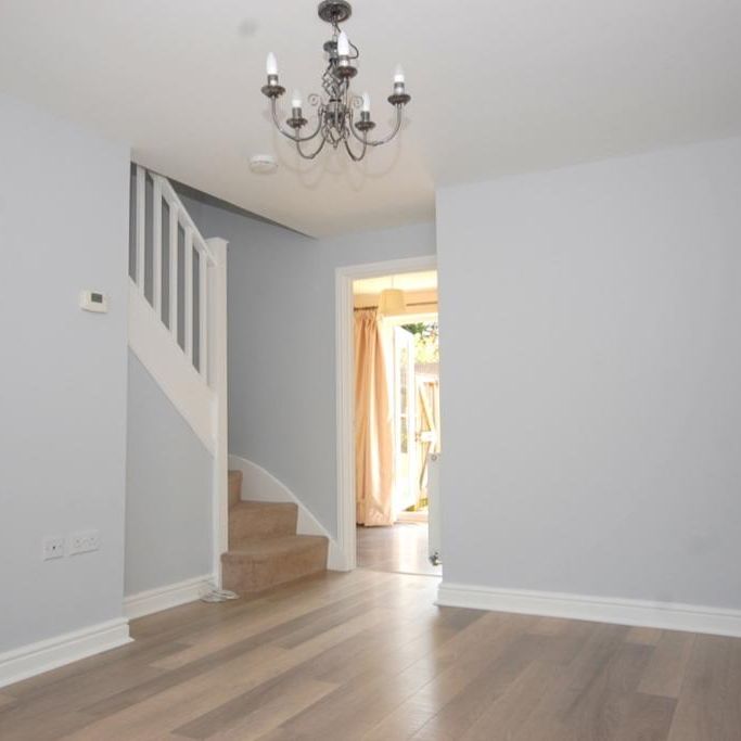 2 bedroom terraced house to rent - Photo 1