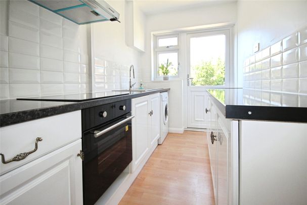 2 bedroom house to rent - Photo 1