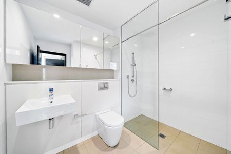 Sunfilled Garden Views | Two Car Spaces | Study Nook - Photo 4