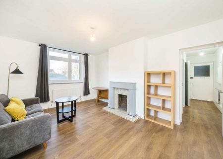 Deeside Road, SW17 0PH, London - Photo 2