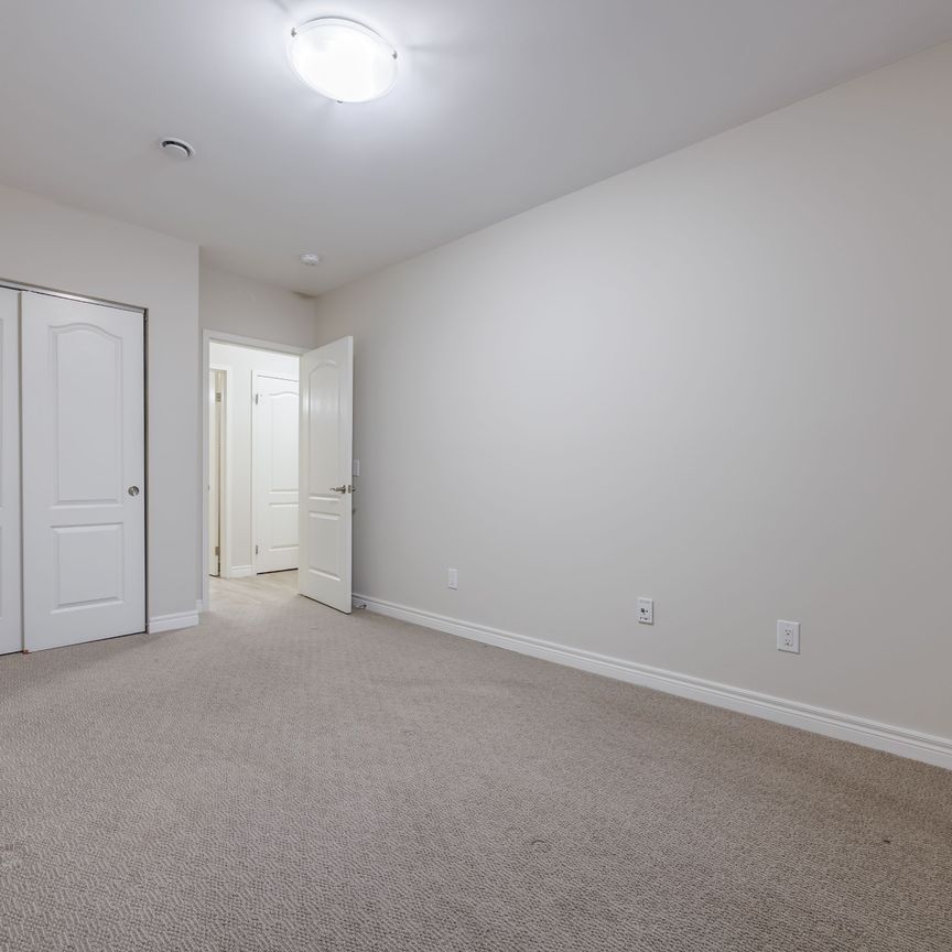 For Lease - 5837 Dunn Street Unit# 304, Niagara Falls, Ontario - Photo 1