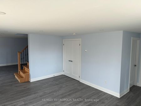 Detached Home For Lease | N8128450 - Photo 3