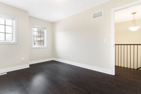 For Lease - 40 Donald Stewart Road, Brampton, Ontario - Photo 5