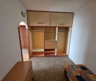 Světlý byt 1+1, 52 m - Fotografie 4