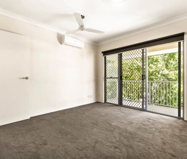 Townhouse Living in a Quiet Zillmere Street - Photo 3