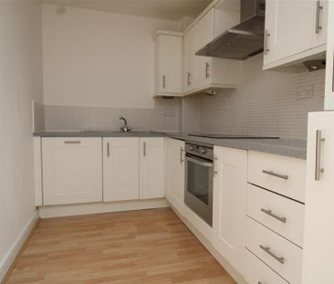 2 bedroom maisonette to rent - Photo 6