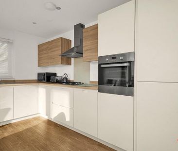 2 bedroom flat to rent - Photo 4