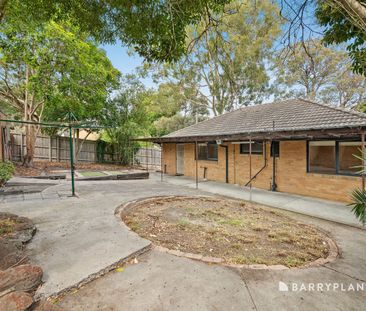 Spacious Family Home in Prime Nunawading Location - Photo 6
