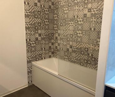 Location Appartement 4 pièces 85m² CAEN 14000 - Photo 3