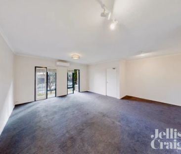 2 Bed, 1 Bath - Photo 3