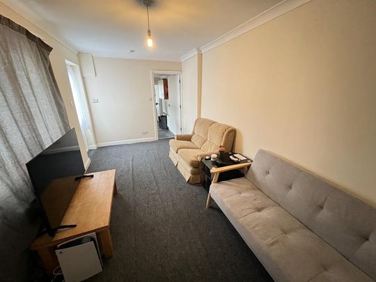 5 bedroom house to rent - Photo 1