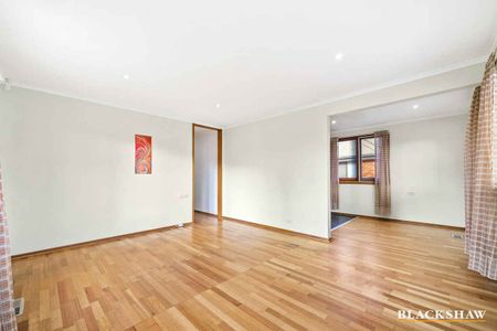 "Family-Friendly Home in Prime Karabar Location " - Photo 2