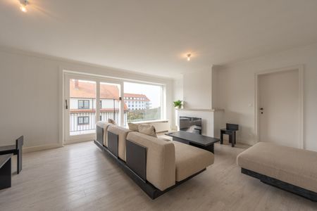 Mooi gemeubeld appartement top gelegen op een boogscheut van de wandeldijk - Photo 5