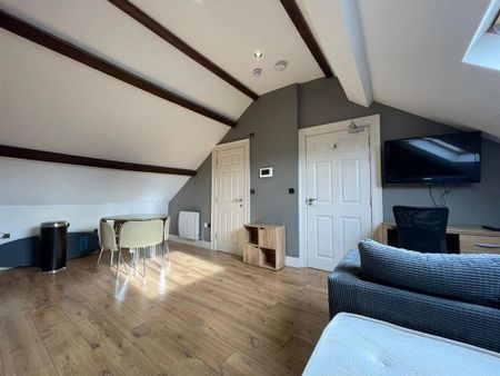 1 bedroom private hall to rent - Photo 2