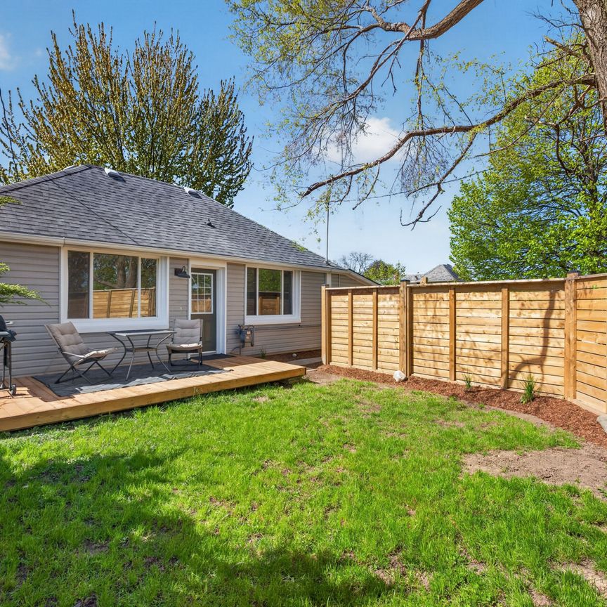 For Lease - 1055 Commissioners Road, London South, Ontario - Photo 1