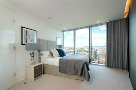 3 bedroom flat in 1 St. George Wharf - Photo 5