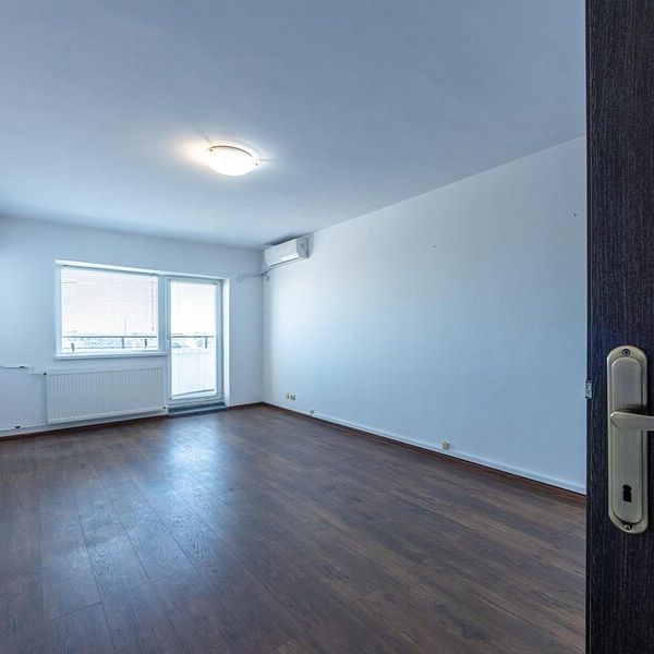 Unirii, 5 camere, pretabil birouri, locuinta - Photo 1