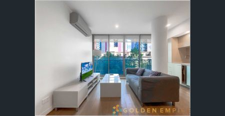 Modern 1 Bedroom 1 Study 1 Bathroom Apartment (FULLY FURNISHED) - Photo 3