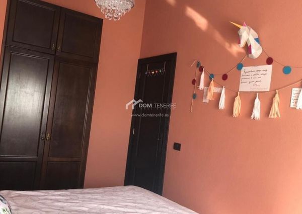 Chalet adosado · Alquiler a largo plazo ·